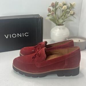 Vionic Finley Slip On Comfort Shoes Suede Loafers Syrah Red Women 8.5 Tried On